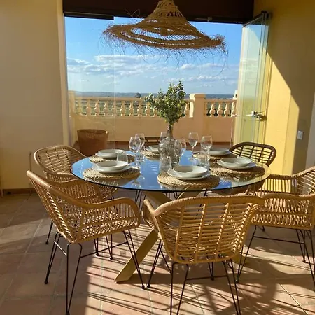 Sol Y Mar איסלה קנלה