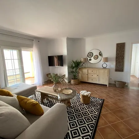 Sol Y Mar Apartment *